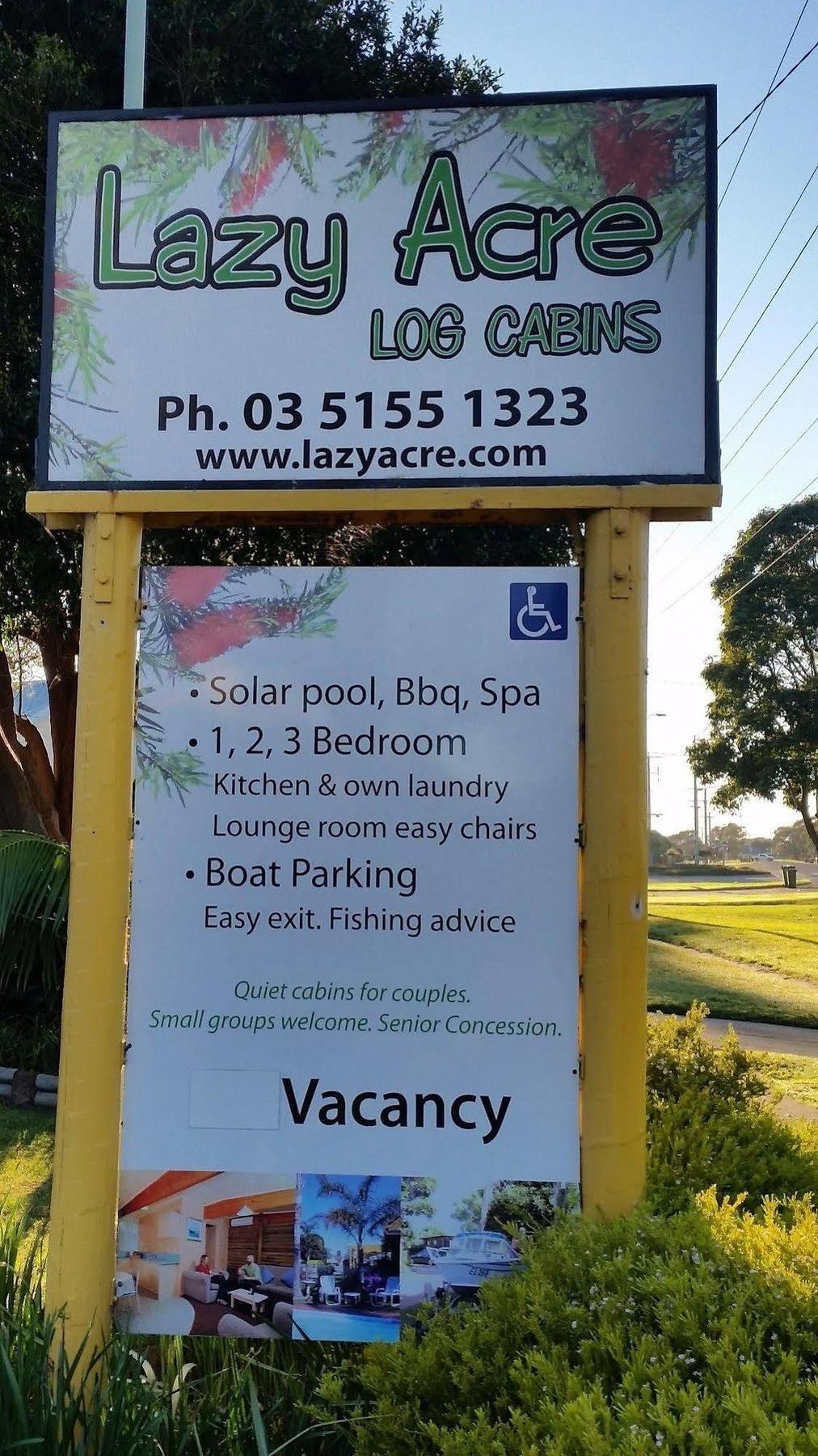Lazy Acre Log Cabins Lakes Entrance Exterior foto